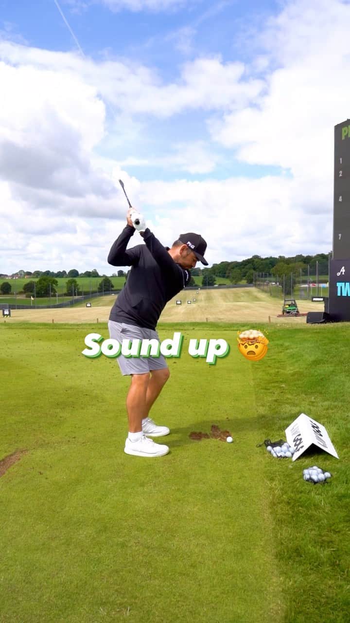 ルイ・ウーストハウゼンのインスタグラム：「Louis Oosthuizen’s ball striking 🤯 🇿🇦  #LIVGolf #StingerGC」