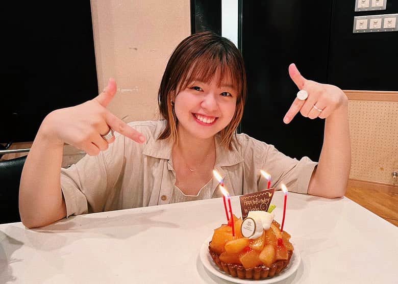 のインスタグラム：「⁡ ⁡ ＼ 🎂Happy Birthday🎂 ／ ⁡ 本日7月17日はmikako(@mikako_717 )誕生日！ おめでとうございます❤️‍🔥 ⁡ #mikako生誕祭  #ナギーレーン」