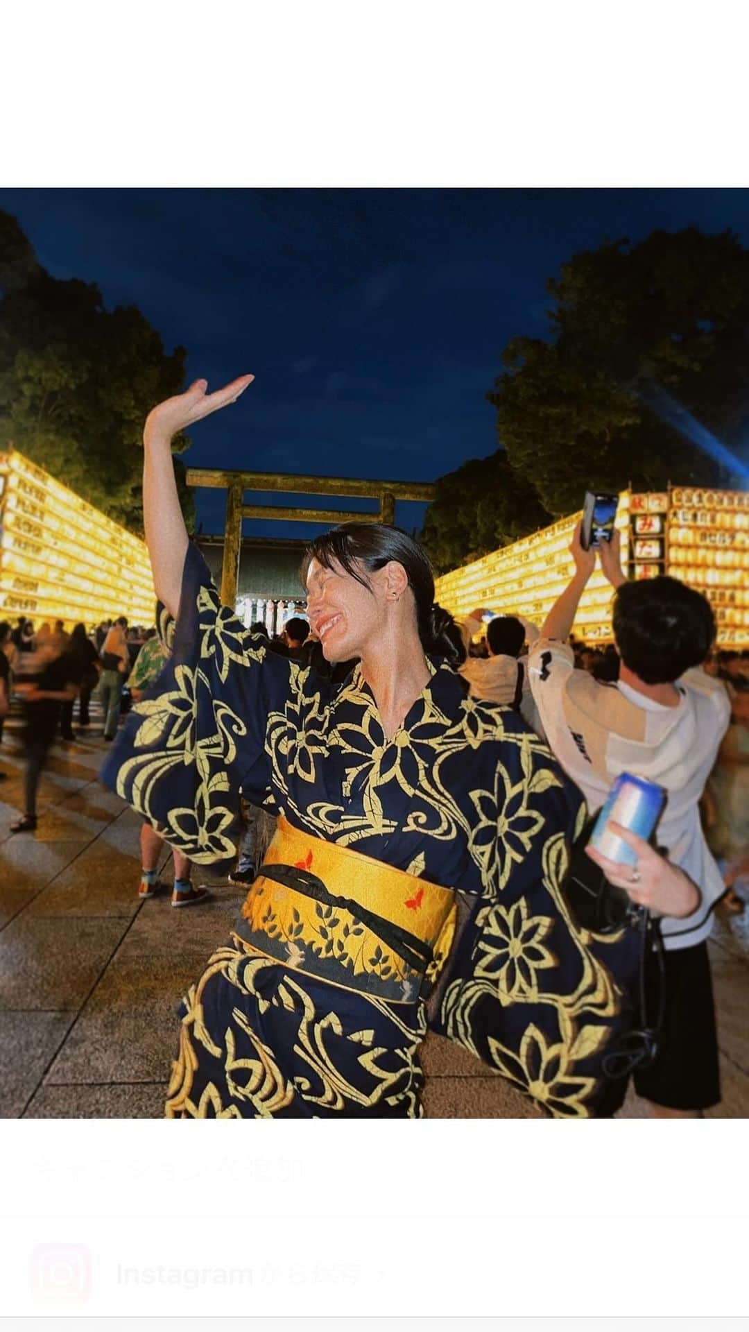 池田莉子のインスタグラム：「みたままつり🏮🙏✨✨ 浴衣でお祭りの季節〜😘💛💛  #靖国神社 #みたままつり #浴衣  #omatsuri #kimono #summer #tokyo」