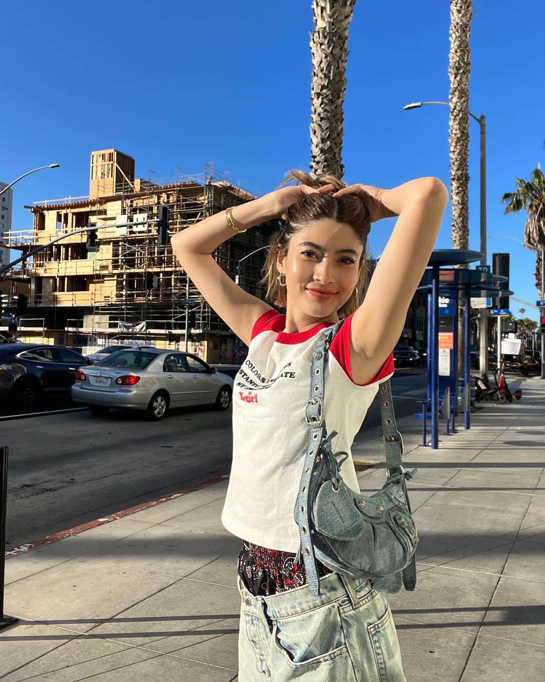 マギー・ラースリー・バーレンシエガーさんのインスタグラム写真 - (マギー・ラースリー・バーレンシエガーInstagram)「The gold in your soul never gets old ✨」7月17日 10時20分 - margie_rasri