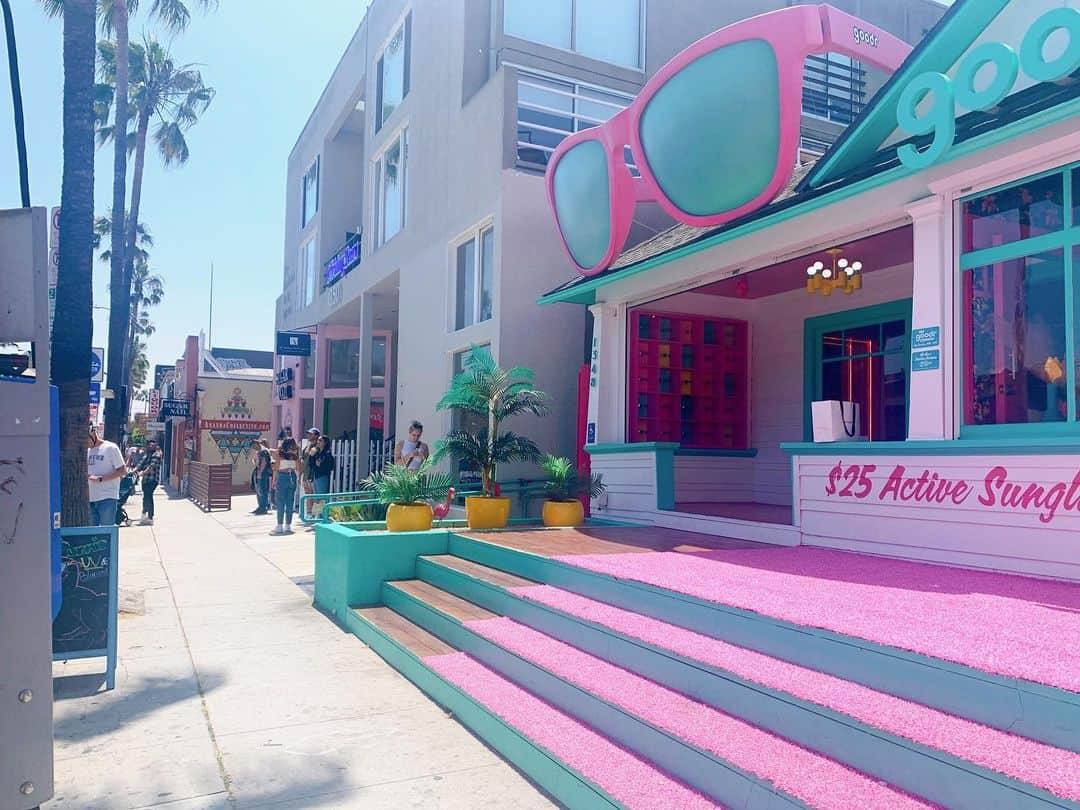 川奈栞のインスタグラム：「abbot kinney」