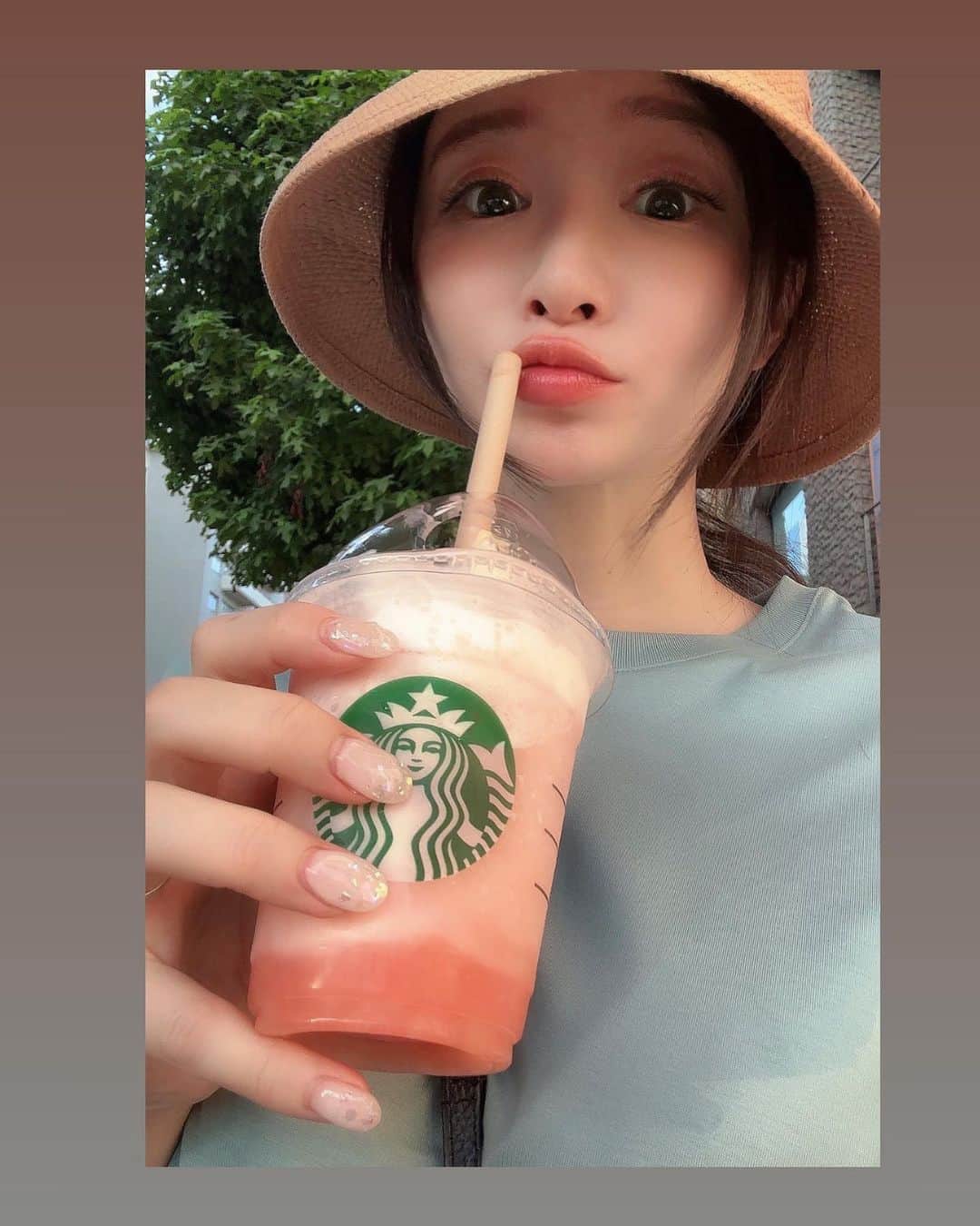 手島優のインスタグラム：「・  スタバのピーチフラペチーノ🍑  桃の果肉がたくさん入ってて美味しかった♪  #スタバ　#スタバ新作 #ピーチフラペチーノ　#美味しかった　#桃好き」