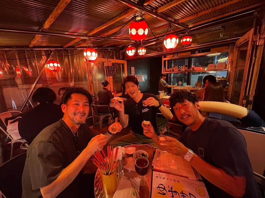 丸山智己さんのインスタグラム写真 - (丸山智己Instagram)「楽しすぎた長い夜の始まり  #hangover」7月17日 10時41分 - tomomi.maruyama0327