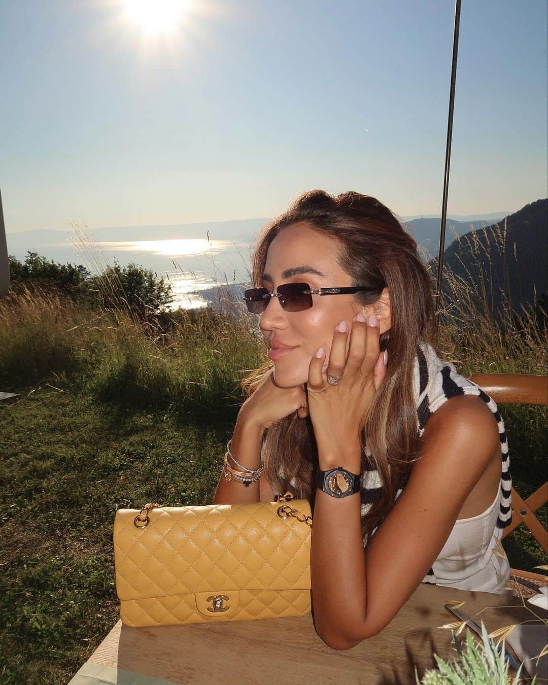 Tamara Kalinicのインスタグラム：「Food, good company, rare watches… a weekend with @audemarspiguet in Montreux」