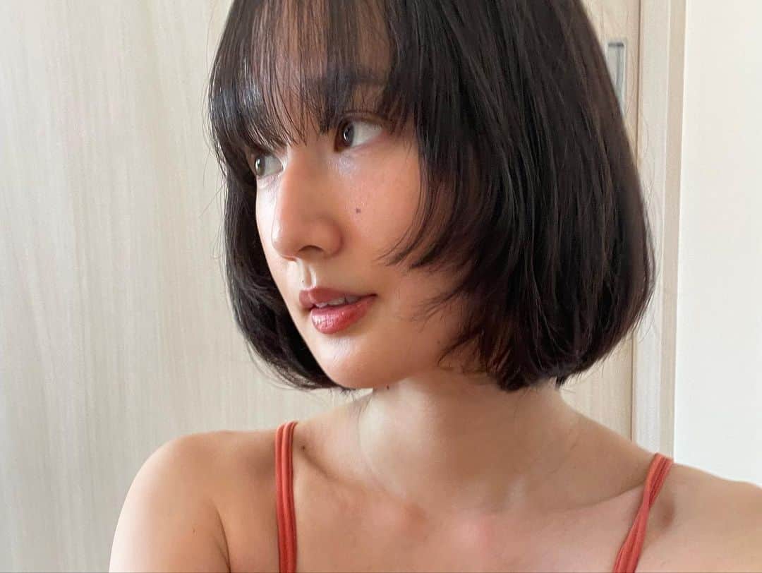 高嶋香帆さんのインスタグラム写真 - (高嶋香帆Instagram)「ちょうど一年前の写真なんだけど、髪の毛伸びるの早いなぁ またこれくらい切りたい気持ち、、、🫢」7月31日 19時05分 - kaho_takashima