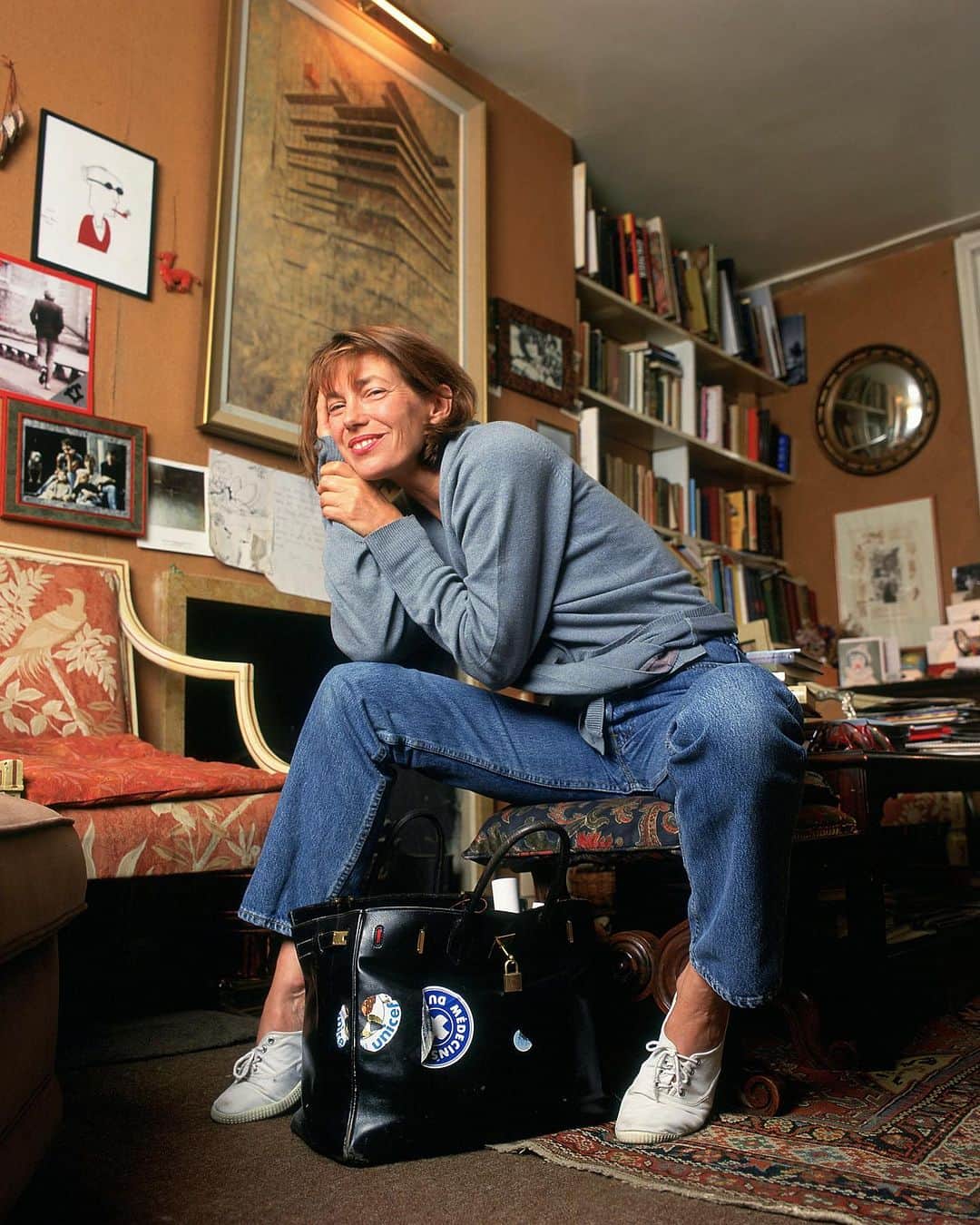 のインスタグラム：「Jane Birkin 1946-2023   We join the world in mourning the loss of a true style icon, Jane Birkin, O.B.E. The celebrated British actress, singer, director, and philanthropist left an indelible mark on culture. A born creator with an eye that transcended time and trend, Jane's influence on luxury handbags and the fashion world at large will never be forgotten.  Shutterstock: Mike Daines」