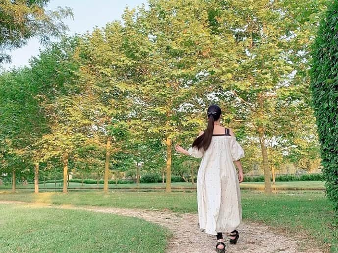 Yuka Kaedeのインスタグラム：「. . France, Reims #chateaudecourcelles . . . . #_asyuka_ #france #worldplaces #beautifuldestinations #château #chateau #beautifulhotels #luxurylifestyle  #luxurytravel #beautifulplaces #naturephotography #naturelovers #tv_lifestyle #tv_soft #nothingisordinary_ #naturecaptures #lifestyle #beautifulnature」