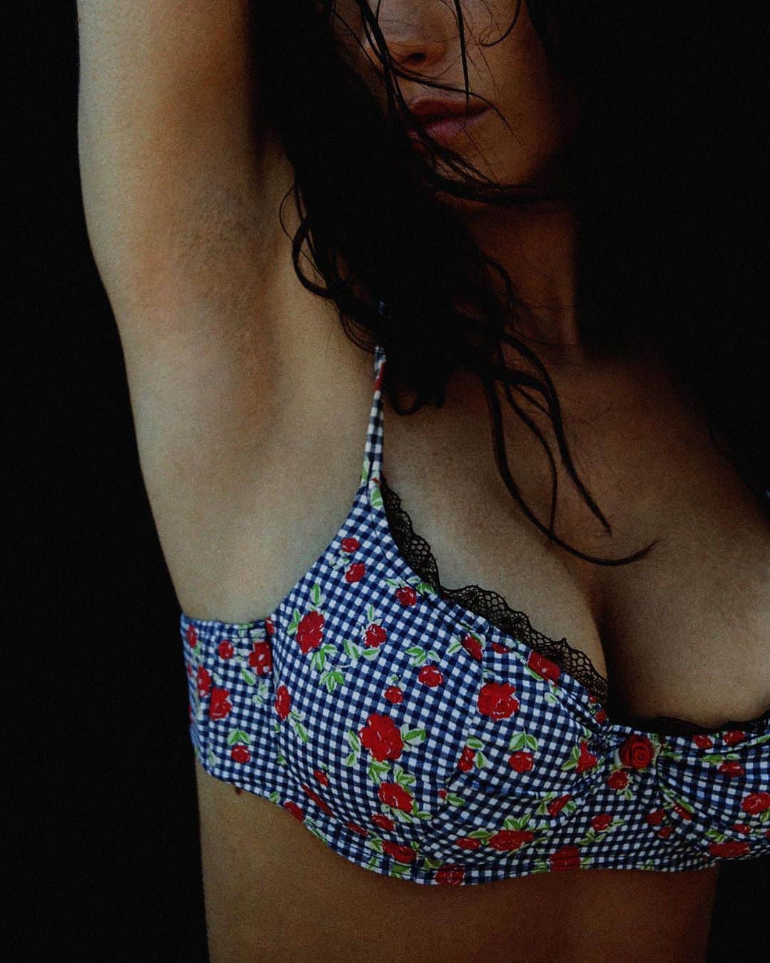 FRANKIES BIKINISのインスタグラム：「little details @danielleguizio」