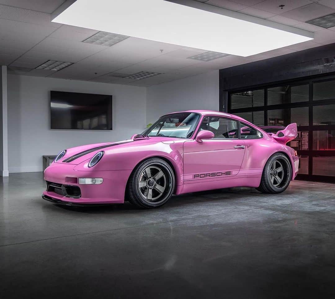 HYPEBEASTさんのインスタグラム写真 - (HYPEBEASTInstagram)「@hypedrive: @guntherwerks created its first UK build, and the color alone is jaw-dropping, not to mention the extreme attention to detail.⁠ ⁠ Nicknamed "Bubblegum" for obvious reasons, this 1-of-1 commission was shown at the Goodwood Festival of Speed this weekend in its vibrant pink exterior with exposed carbon fiber stripe. The @porsche 911 993 is naturally RHD for its UK owner, and the first for Guntherwerks to work on. Inside, Bubblegum features a ton of Alcantara on the seats and upholstery, while refined modernism adorns the touchpoints at the shift knob, steering wheel, pedals and more. ⁠ ⁠ Click the link in bio for the full story on this stunning restomod.⁠ ⁠ Photos: Gunther Werks」7月17日 4時43分 - hypebeast