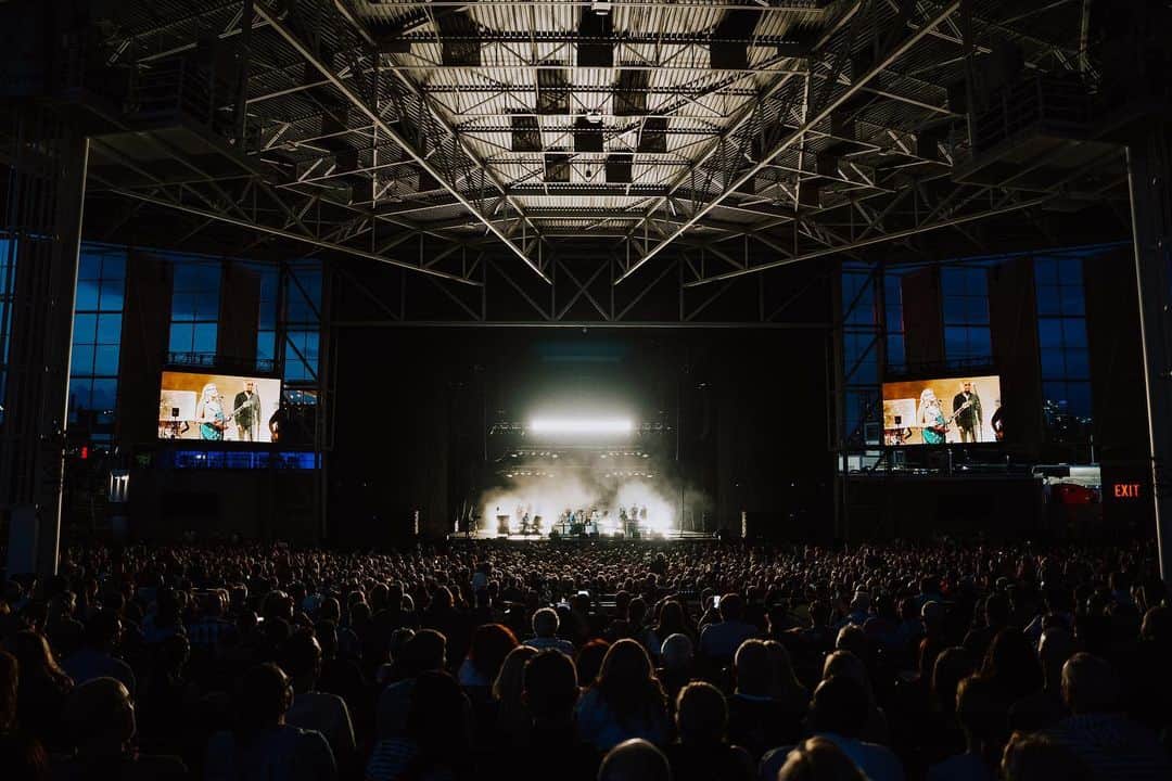 テデスキ・トラックス・バンドのインスタグラム：「What a weekend! Thank you for 3 incredible nights  📸 @bradleystrickland1」