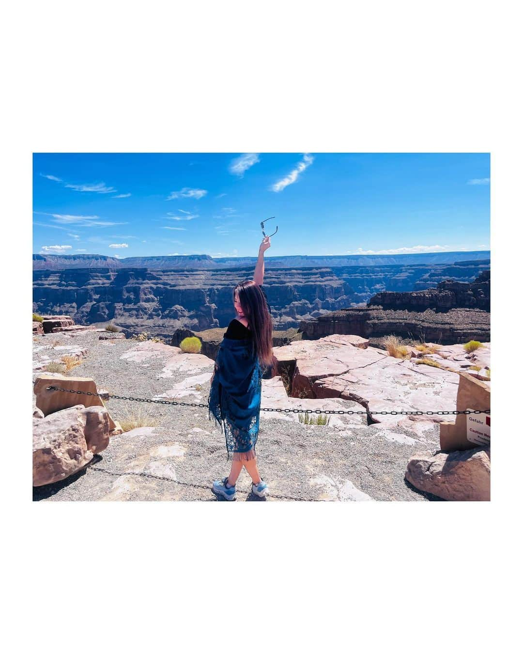 高田汐美さんのインスタグラム写真 - (高田汐美Instagram)「Grand Canyon❤️  #summervibes  #summer  #l4l #instalove #instalike #summervacation  #grandcanyon #夏休み　#グランドキャニオン　#アメリカ　#旅行　#夏　#最高」7月17日 5時17分 - shiominniee