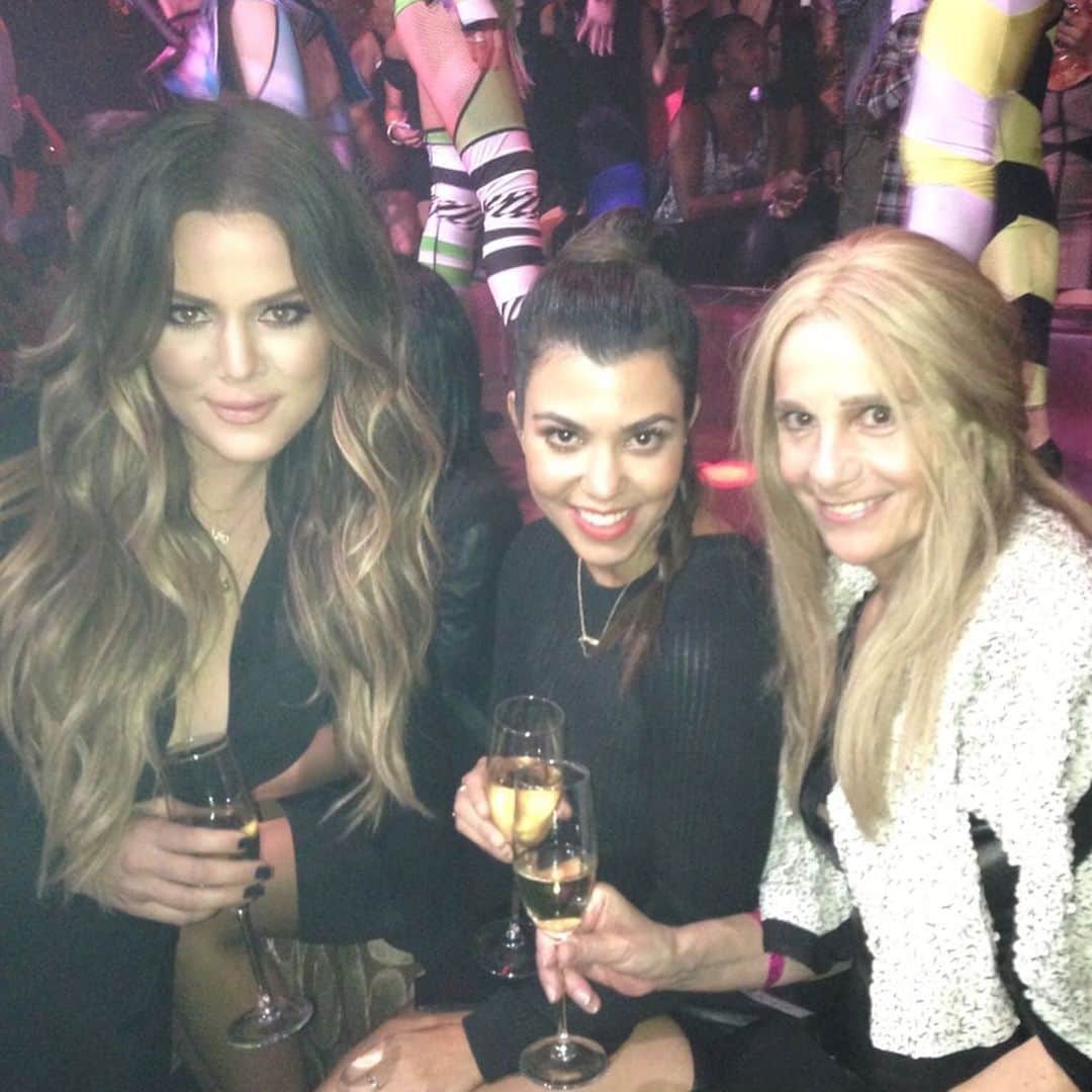クロエ・カーダシアンさんのインスタグラム写真 - (クロエ・カーダシアンInstagram)「Some people make the ...
