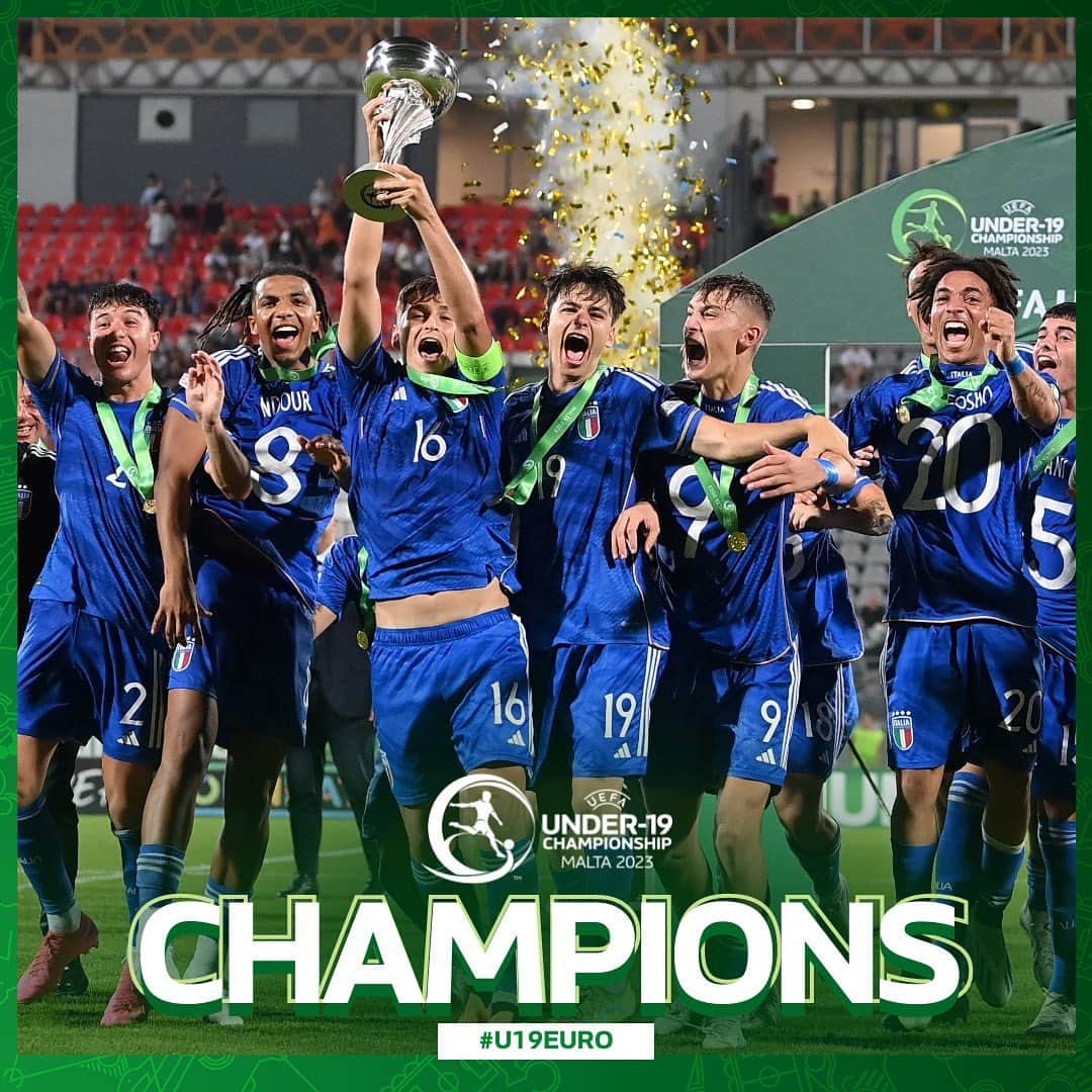 UEFA.comのインスタグラム：「Italy are #U19EURO winners 🏆👏🇮🇹」