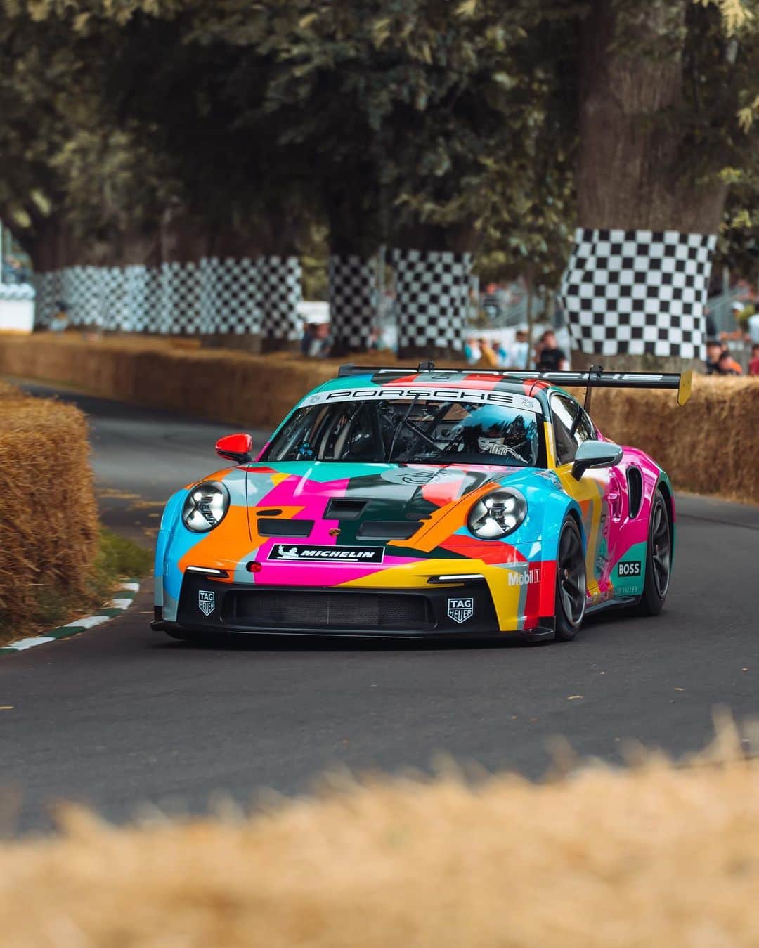 Porscheさんのインスタグラム写真 - (PorscheInstagram)「It’s been a @fosgoodwood to remember as we invited everyone to a special celebration of 75 years of Porsche. Join us as we take a look back at the cars, the sights, the sounds and all the action.」7月17日 6時36分 - porsche