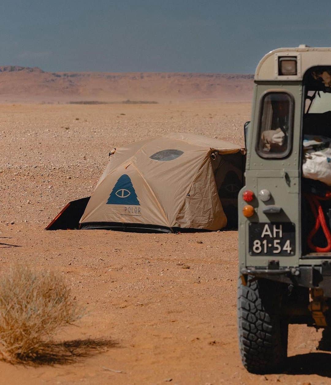 Poler Outdoor Stuffのインスタグラム：「Camping vibrations from Morocco via our pal @morphothebluedefender   Hope your weekend was relaxing & refreshing folks!  #campvibes #adventuremobile」