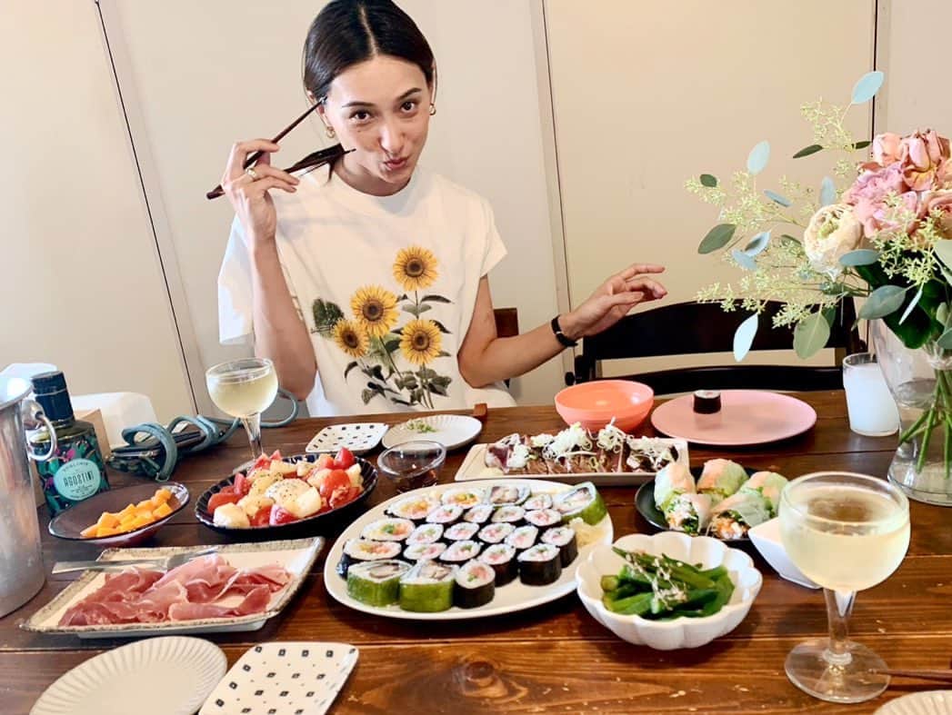 小濱なつきのインスタグラム：「お友達のおうちにお呼ばれ！ たくさん遊んでもらって、 それから流しそうめんまでしてもらってありがたい一日♡  #ある夏の日」