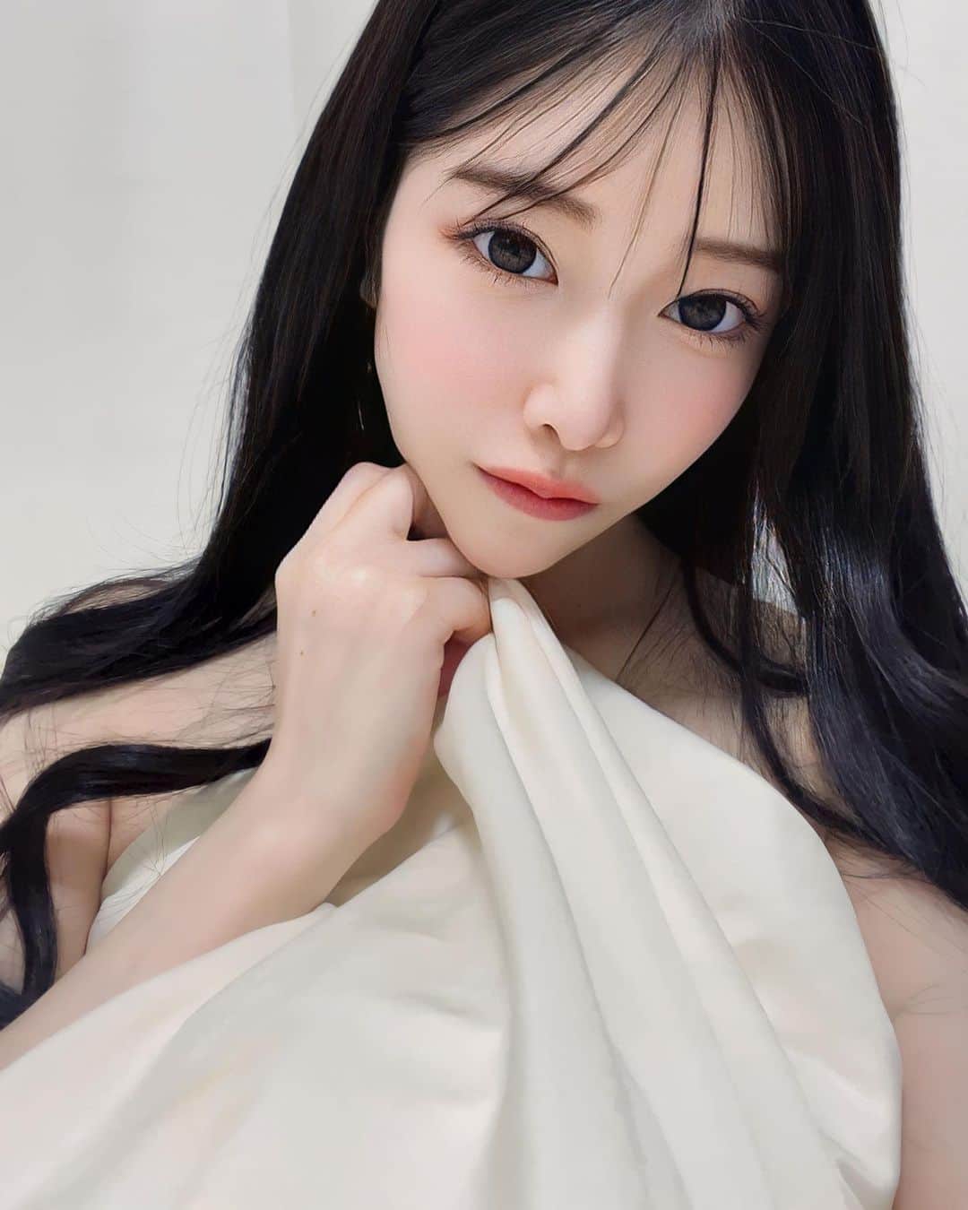七瀬かれんのインスタグラム：「起きたら隣にいる彼女🩵」