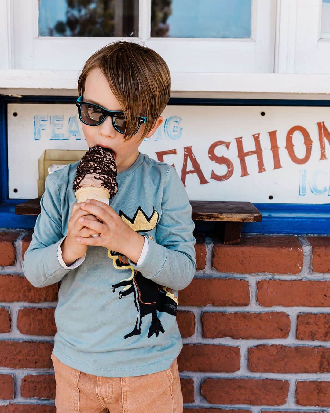 ティファニー・ティーセンのインスタグラム：「Happy National Ice Cream Day 🍦」