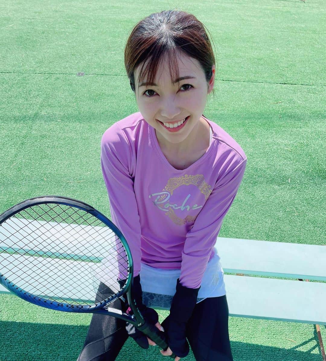 川又智菜美のインスタグラム：「今日は団体戦でした！！ ⁡暑さに負けず下位トーでしたが 優勝もできて楽しかったです☺️  それにしても髪ぼっさぼさ🤣🤣🤣 ⁡ 皆さんはどんな三連休を過ごされましたか？？ ⁡ #テニス #テニス女子 #tennis」