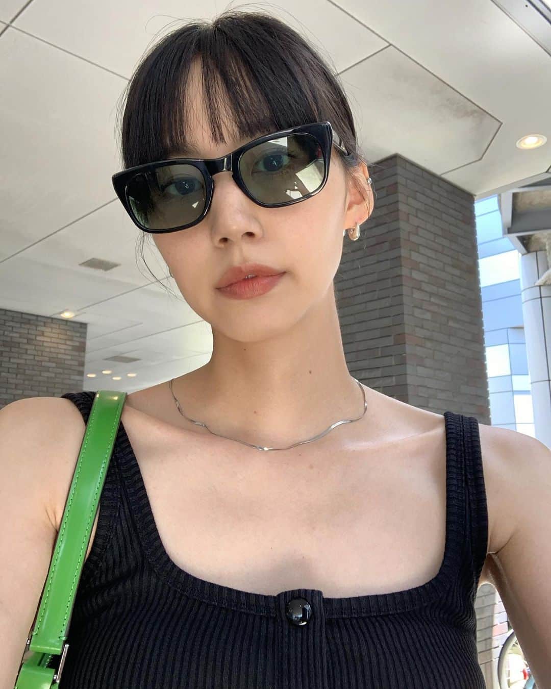 Shiho Sasakiのインスタグラム：「毎日暑すぎ、、！🔥  #私服」