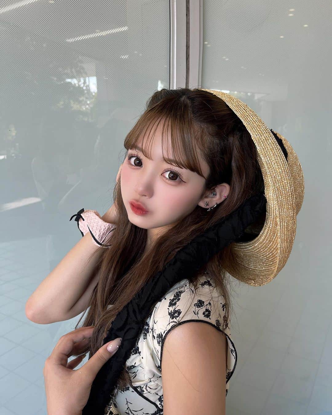 山本姫香さんのインスタグラム写真 - (山本姫香Instagram)「@acka_official の帽子☺︎夏っぽいカンカン帽子で可愛い〜リボン結べるのもガーリーで可愛い🎀#acka」7月17日 19時12分 - _himeka0904_