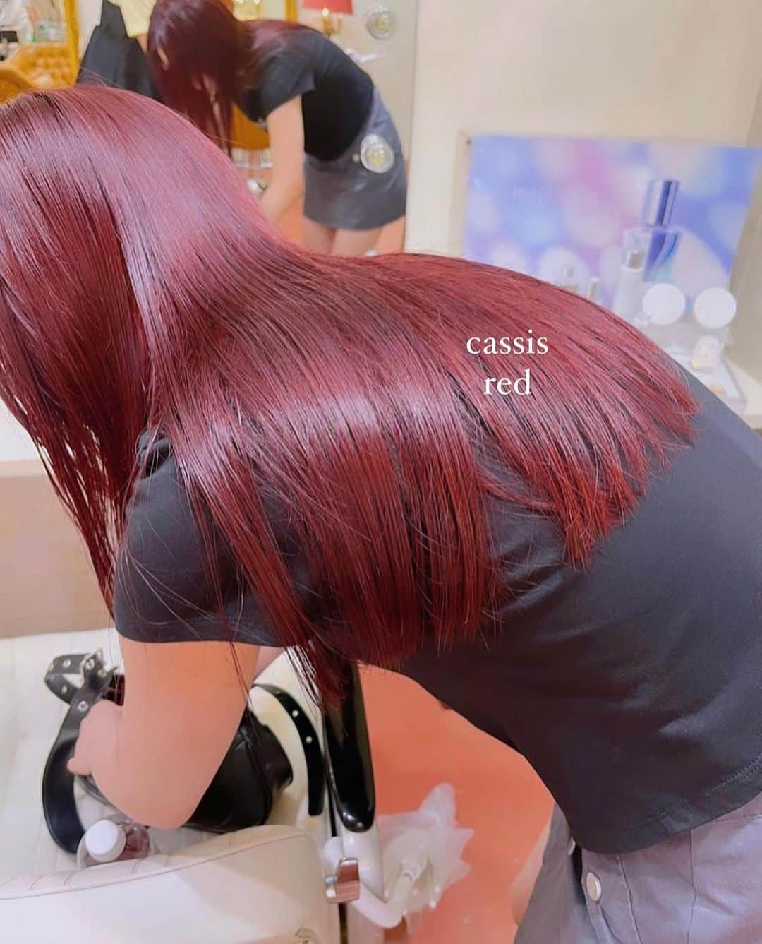 Switch HAIRのインスタグラム：「red color♥️  style by @ez___miho    #福岡美容室 #天神美容室 #大名美容室  #Switchhair #switchhairfukuoka」