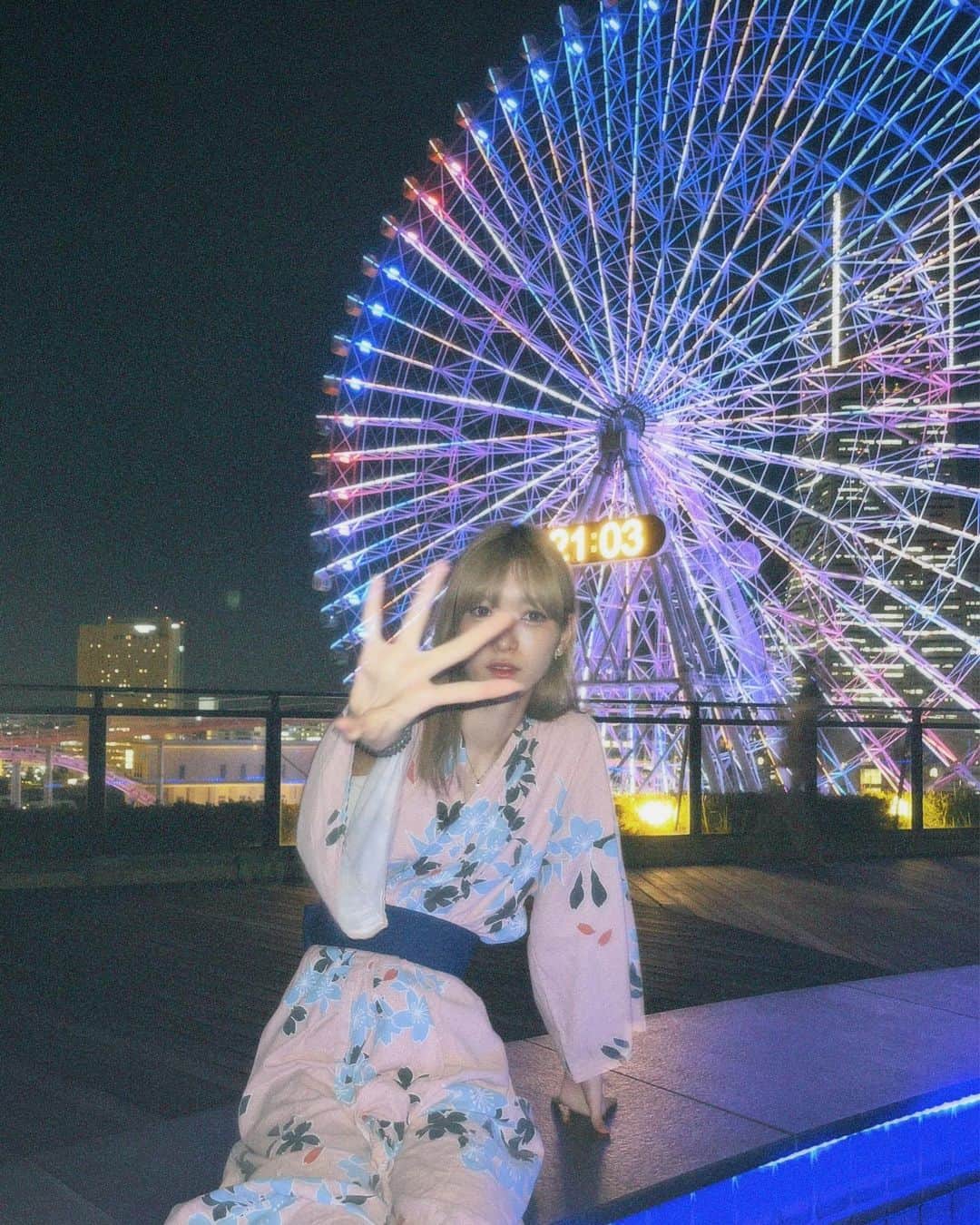夏目璃乃さんのインスタグラム写真 - (夏目璃乃Instagram)「🎡」7月17日 20時00分 - natsume_rino