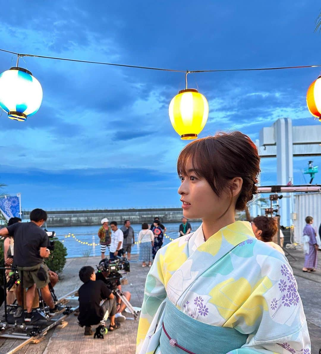 森七菜さんのインスタグラム写真 - (森七菜Instagram)「真夏のシンデレラ　オフショット  #森七菜 #もりななのきまぐれ  #真夏のシンデレラ #夏シン #真夏の浴衣 #写真は涼しげ  #本日よる9時から第2話 #リアタイ #実況TLお願いします!!」7月17日 19時33分 - nana_mori_official