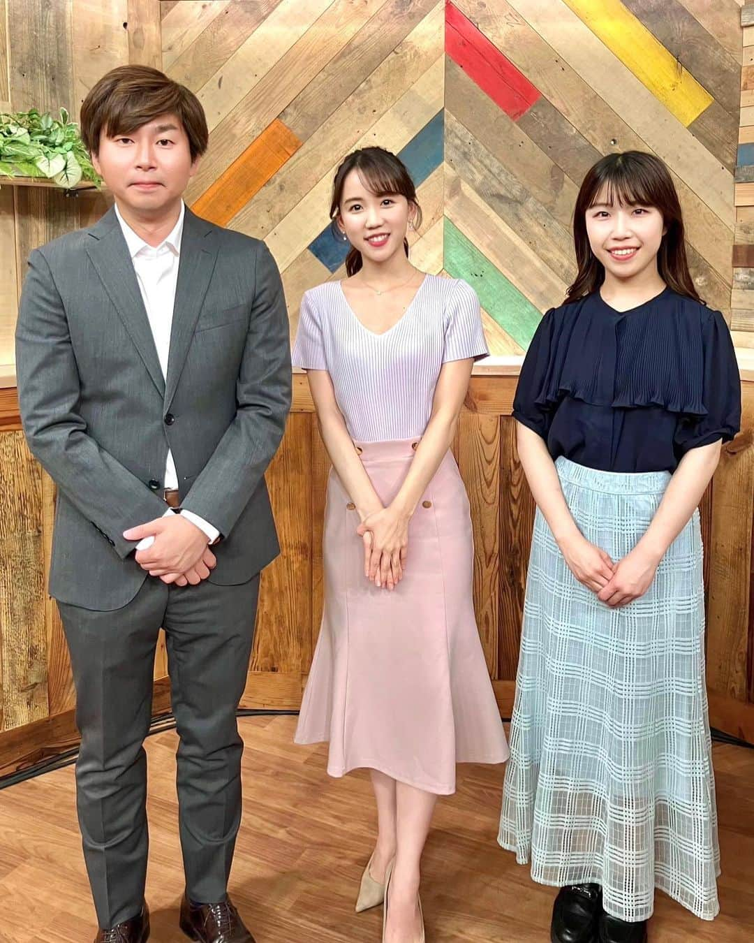 大槻瞳さんのインスタグラム写真 - (大槻瞳Instagram)「三連休いかがお過ごしでしょうか？ 今日は、県内で今年初の熱中症警戒アラートが発表されました。 明日も厳しい暑さが続く見込みですので、 こまめな水分補給や冷房の活用などを心掛けましょう…！  それでは今週も一週間、 どうぞよろしくお願い致します📺。  #長野県 #長野市 #長野朝日放送 #長野 #nagano #tv #アナウンサー #衣装 #信州 #abnステーション」7月17日 19時51分 - hitomi_otsuki_55