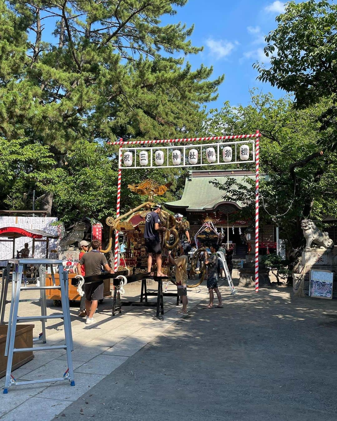 河野太郎さんのインスタグラム写真 - (河野太郎Instagram)「三嶋神社の夏祭りの後片付け。」7月17日 19時51分 - konotarogomame