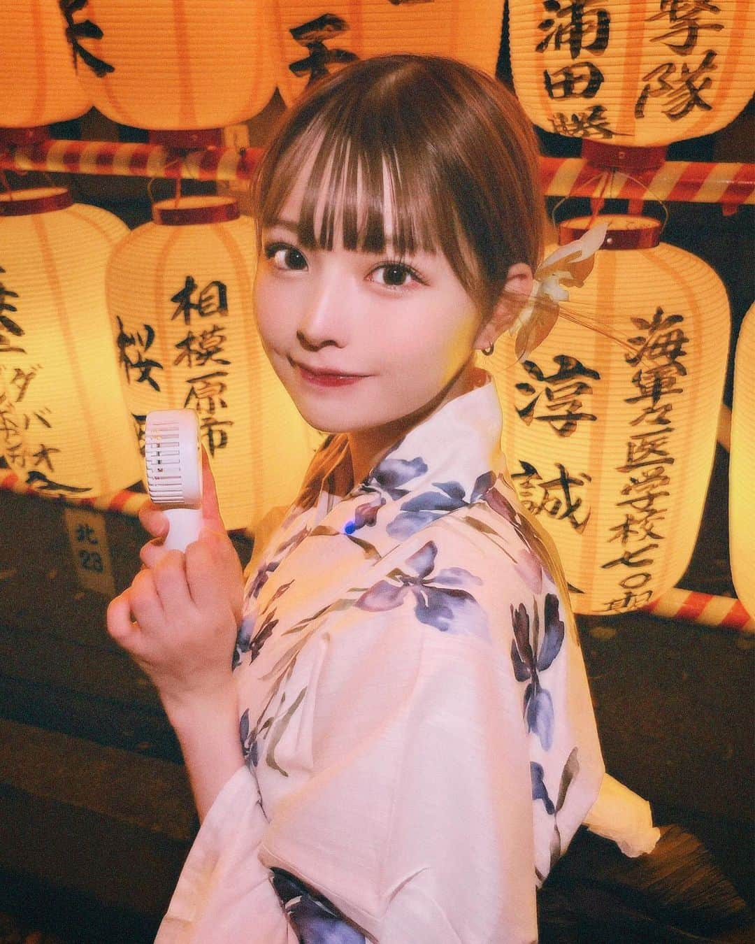 sarimaru(国木田さりまる)のインスタグラム：「お祭り戻ってきて嬉しいね~☀︎  浴衣も着れてご満悦です👘」