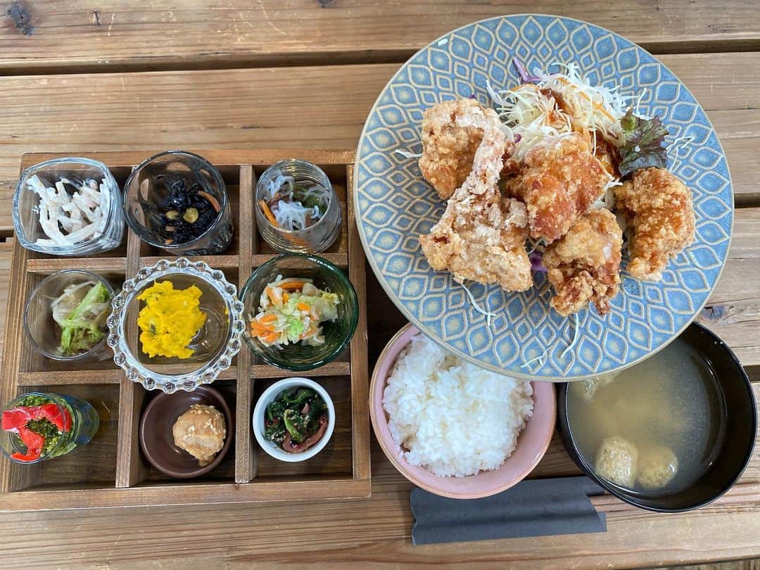 藤原あずさのインスタグラム：「. 📍縮図 子どもが遊べるスペースもあって 良き空間すぎた🫧✨  #岡山 #岡山ランチ #岡山カフェ  #岡山グルメ #縮図 #縮図ランチ」