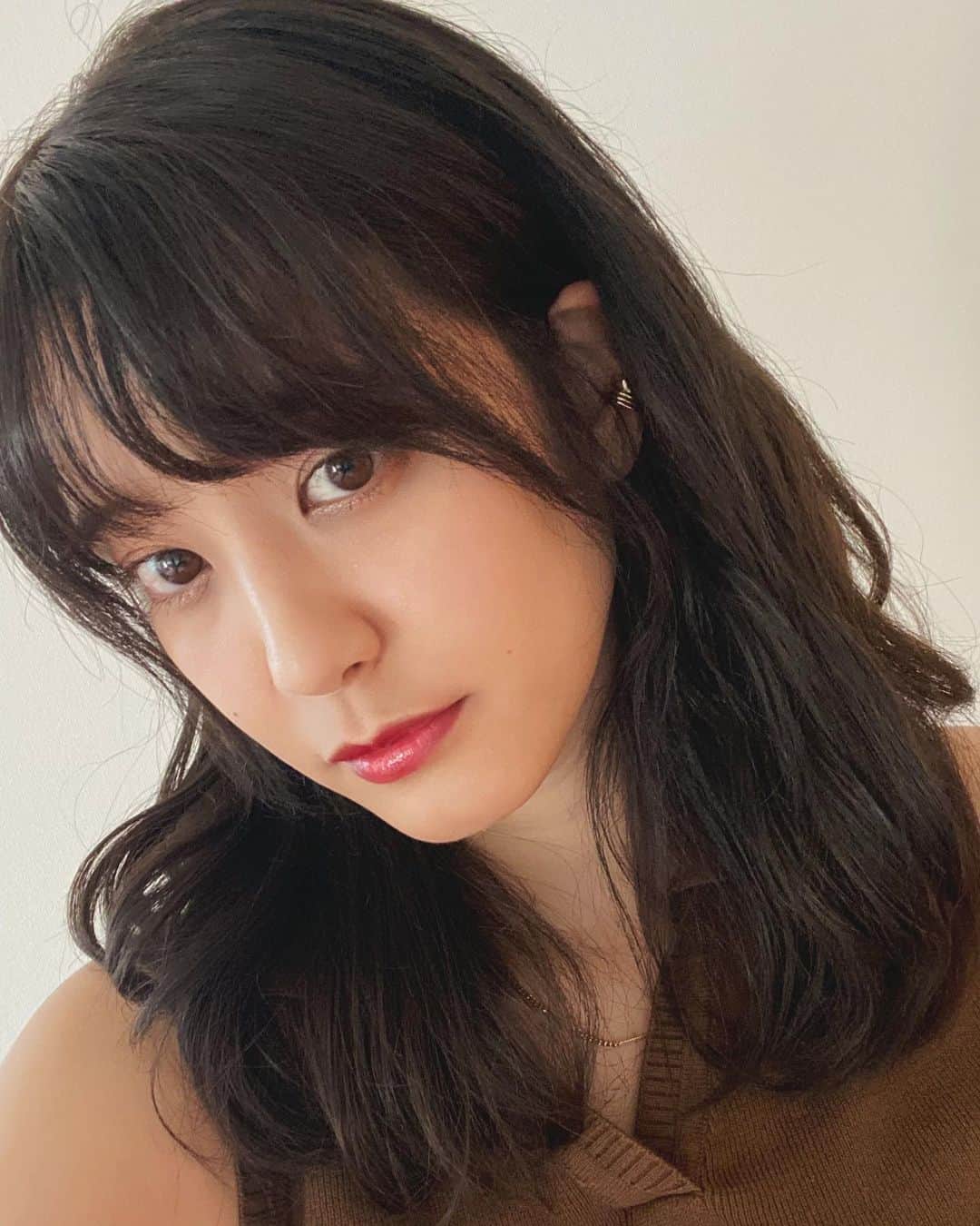 山崎紘菜のインスタグラム：「bangs🫠」