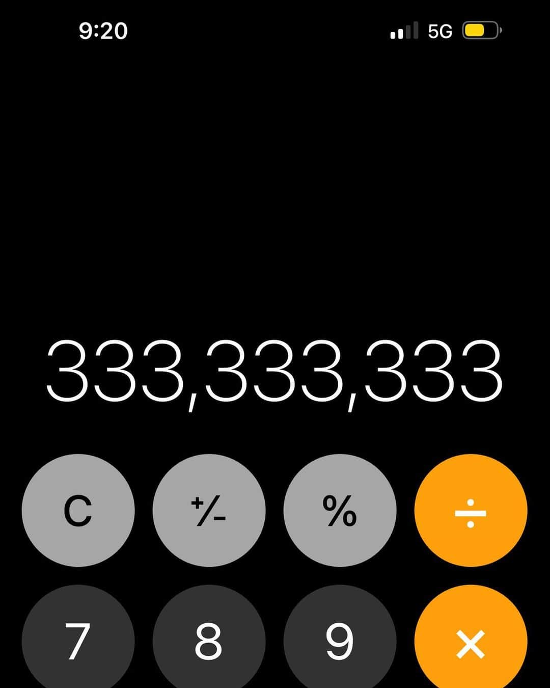 Nicky Gileさんのインスタグラム写真 - (Nicky GileInstagram)「on my morning walk today, i looked down at my phone to see the calculator open with “333” across the screen, although i wasn’t even using that app. about an hour later, i was going through my old IG photos, to one that really moved me today. an old birthday post, that reminded me of how far i’ve come and how much i have to be thankful for. at that moment, i looked at the time and realized it was 11:11. even tho these may seem like small signs, it reminded me of who i am and who i want to be. it reminded me that i’m on the right track, even if i get off of it sometimes. sometimes, we need those little reminders. 🩵🆖」7月17日 12時05分 - morenickygile