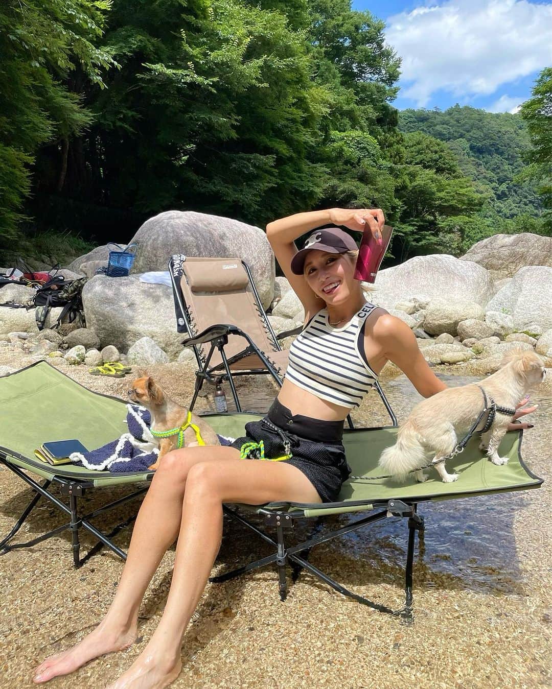 金田久美子のインスタグラム：「俺の夏休み🌈🌺🌞🍉🍧  #1日だけ #1年分笑ったからよし」