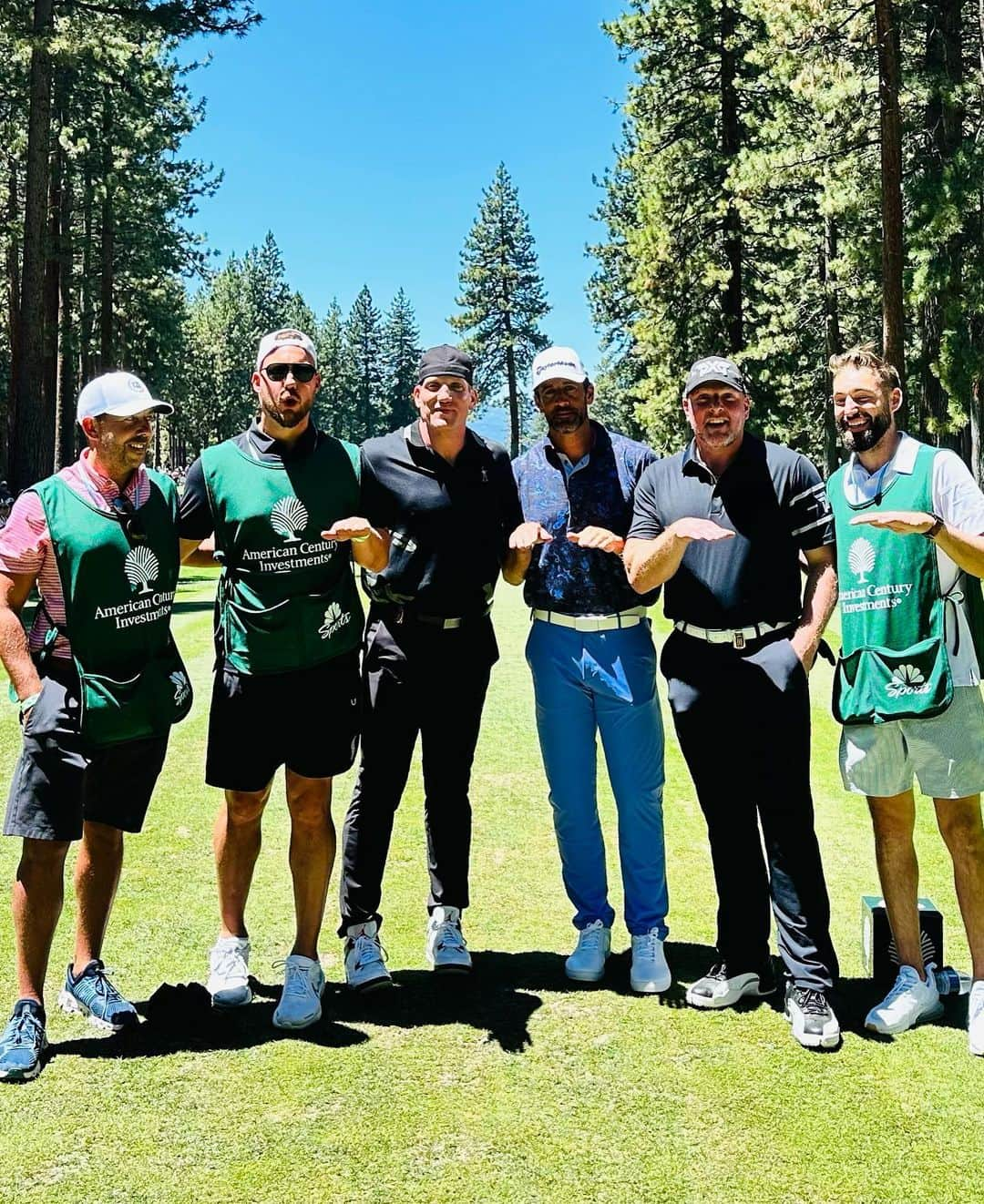 アーロン・ロジャースさんのインスタグラム写真 - (アーロン・ロジャースInstagram)「The sun sets on another incredible year @acchampionship in beautiful Lake Tahoe. Huge thanks to @taylormadegolf for coming through with the best equipment in the business and a last minute driver, and to @greysonclothiers for the daily fit!  So thankful for Jon Miller, Gary Quinn, Mike Milthorpe, David Mueller, the volunteers, Edgewood staff, the fans that came out and supported, and everyone that makes this tourney so special! Got to play with @officialajhawk @patmcafeeshow @athielen19 @alexsmith_11 @annikas59 @jakeowenofficial and had my best finish in 19 years ⛳️ 🔥 see you next year 💪🏼❤️」7月17日 12時57分 - aaronrodgers12