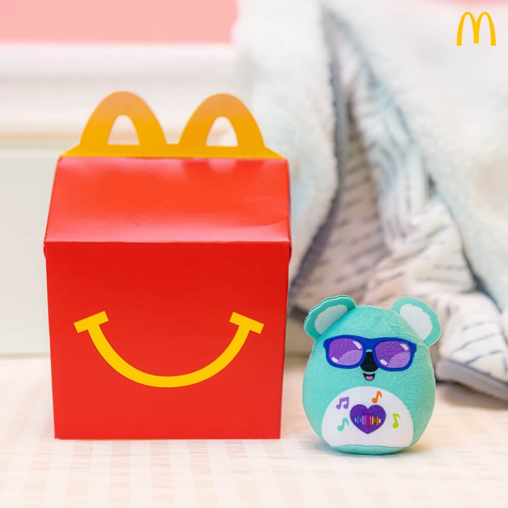 McDonald's Philippinesのインスタグラム：「Be it playtime or bedtime, Squishmallow Kevin can be ur youngsters’ squishy companion throughout their schoolbreak! 😍  Get the latest Happy Meal Squishmallows via McDelivery today! 🙌🏼」