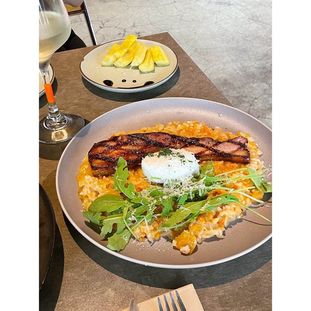 のインスタグラム：「🍽 #온리고 #onlygo ✨ ほぼ3年ぶりの韓国😌🇰🇷 ご飯ぜーんぶおいしかったー☺️🧡」