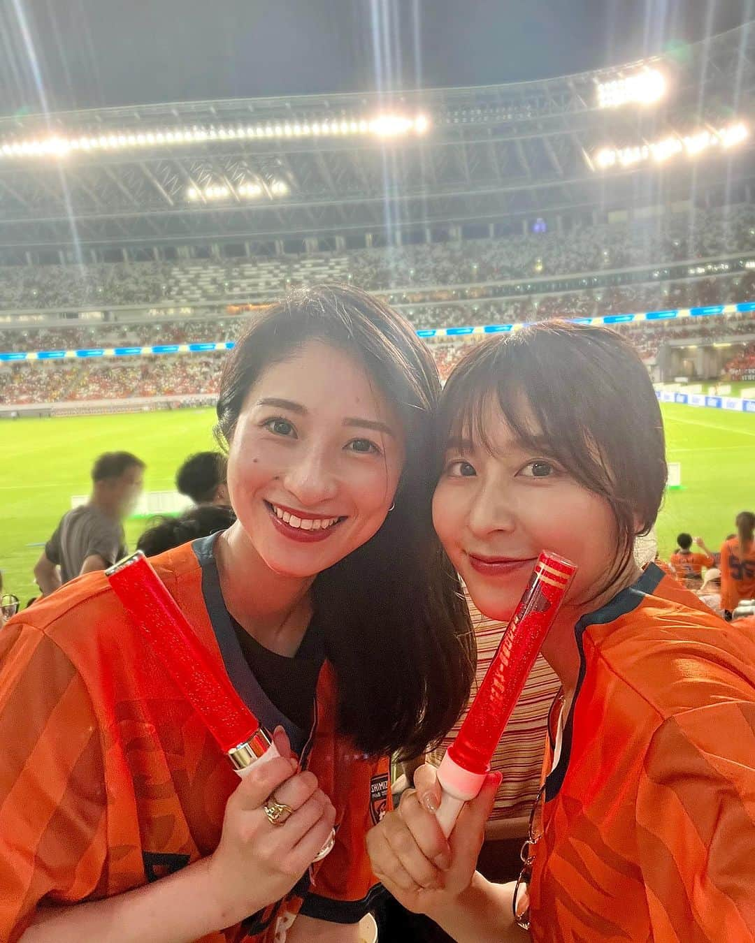 権田裕美さんのインスタグラム写真 - (権田裕美Instagram)「. 国立競技場開催🎖️ 家族と親友が応援にきてくれました！ . ありがとう✨ 私の心強いサポーターです💟  . . I’d like to win the next match. Thanks for family. #🏟#⚽️ . . . . . . . . . . . . . . . . . . . . . . . . #サッカー女子#サッカー#国立競技場#ユニ女#ユニホームコーデ#権田修一#権田裕美」7月17日 15時07分 - yumigonda