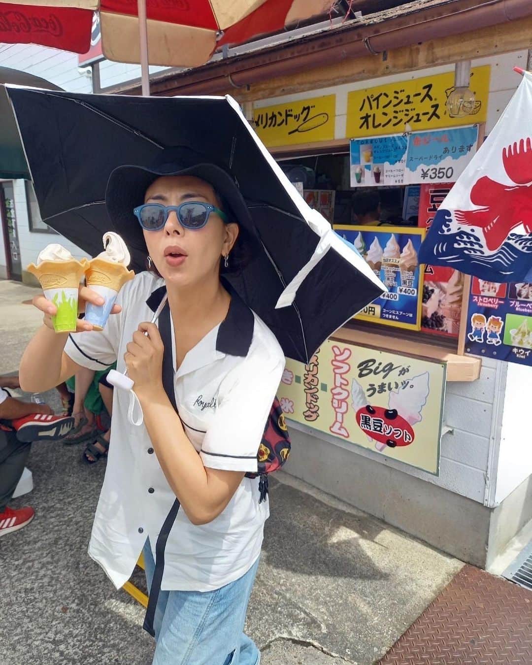 LOVEのインスタグラム：「何十年ぶりの親戚の集まり。一族で、母方の地元へ。  丹後半島の海沿いは車じゃないとアクセスがまあまあ大変！  まずは天橋立経由で。母が子どもの頃に見た景色を甥っ子たちに見てもらえたことが嬉しい☺️  #天橋立」