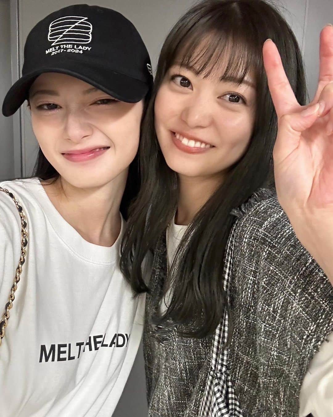 前田亜美のインスタグラム：「. 最近会ったかわい子ちゃん♡ @kokoro_aoshima   誘ってくれてちょっとだけど会えたの!!. . 待ち合わせは交番前だし人多いからきをつけてね！こわかったら電話して！って連絡したら  過保護ねえちゃんて言われた| ᐕ)⁾⁾ バレてる、、笑  癒されたよ🙏🏻 またすぐ会おうね(ง ᐕ) ง」