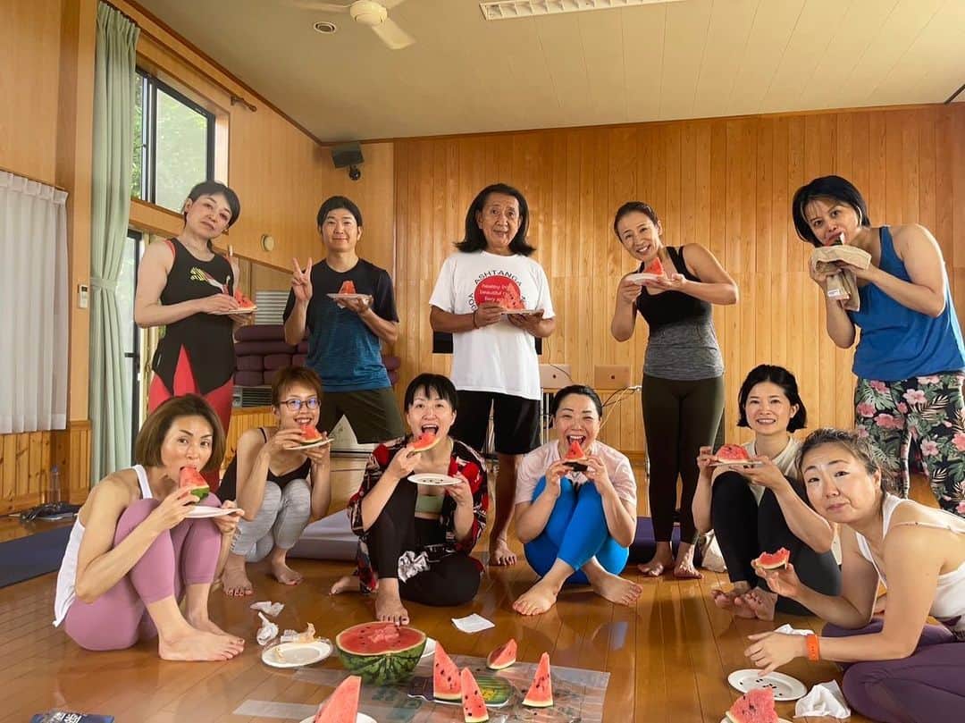Ken Harakumaさんのインスタグラム写真 - (Ken HarakumaInstagram)「ケンハラクマのアシュタンガヨガ@山形その1 @international_yoga_center  #アシュタンガヨガ  #ケンハラクマ」7月17日 15時34分 - kenharakuma