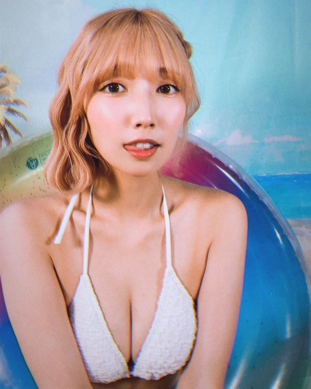 霜月めあのインスタグラム：「夏チェキ撮って来た🥰🫶 . . . .  #霜月めあ #めあめあ #model #sexy #selfie #animegirl #셀카 #셀스타그램 #패션스타그램 #데일리 #asiangirl #cosplay #좋아　 #follow #like #tokyo #ootd #自撮り界隈 #自撮り女子 #sexybody #love #맞팔 #tagsforlikes #japanesegirl #女孩 #发#爱 #instadaily #グラビア #日系穿搭」