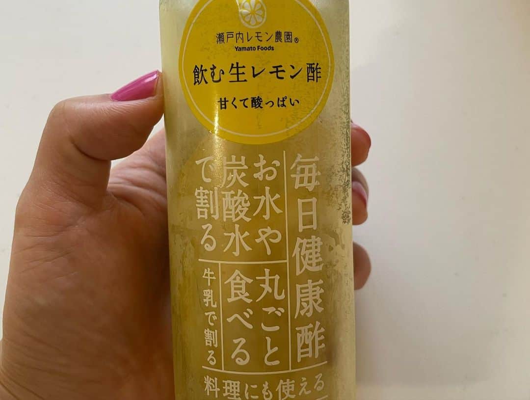 大沢あかねさんのインスタグラム写真 - (大沢あかねInstagram)「夏によく作るもの😘  🤍桃とブラータチーズ 🤍純豆腐 🤍タコとクレソンのサラダ 🤍山芋梅肉 🤍ミニトマトのレモンマリネ はAKOMEYA TOKYOさんで購入した飲む生レモン酢を使ってマリネ作ると、 楽ちんです！  水分補給と塩分補給、そして休息を忘れずに暑い夏を乗り越えましょ☀️  #暑いから　 #なるべく #火を使わない #お料理がしたい」7月17日 16時53分 - oosawa_akane.official