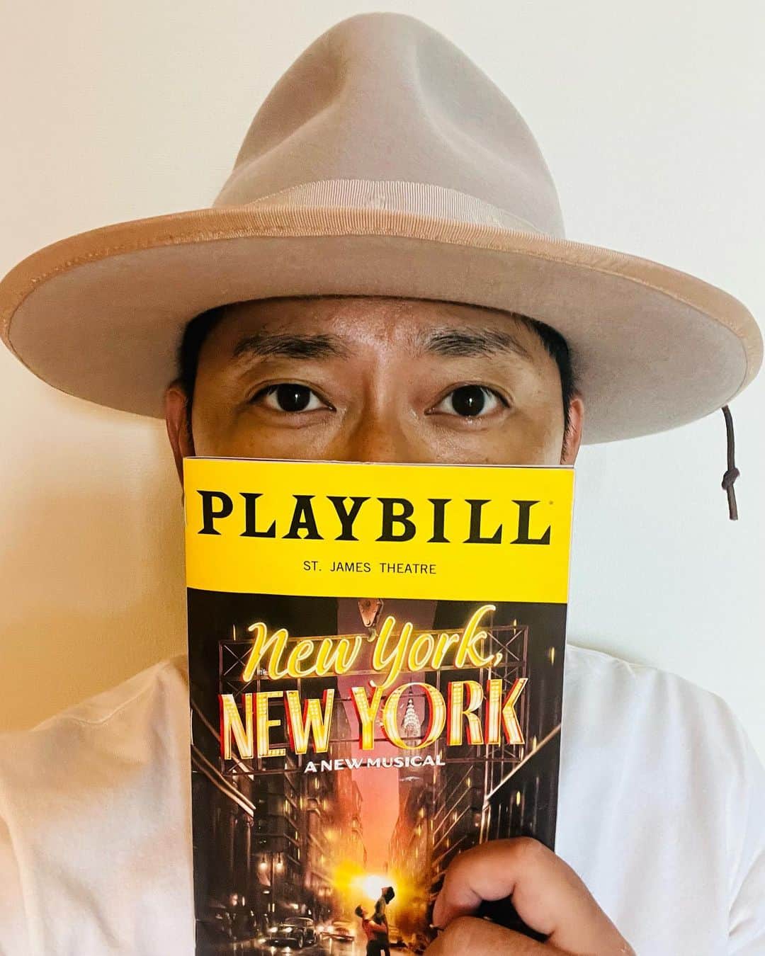 今井翼さんのインスタグラム写真 - (今井翼Instagram)「New york New york  今回、ニューヨークで一番見応えのあった ミュージカル。  戦後アメリカで芸術を求める人々。 夢を描き現実に直面し思い悩む道のりから アメリカンドリームを掴む物語。 歌に踊り、熱量に魅了され 自分が今ニューヨークに居ることを 噛みしめる最高のエンディング。 それだけで旅の価値を感じました。  #上昇今井」7月17日 17時30分 - tsubasaimai_official