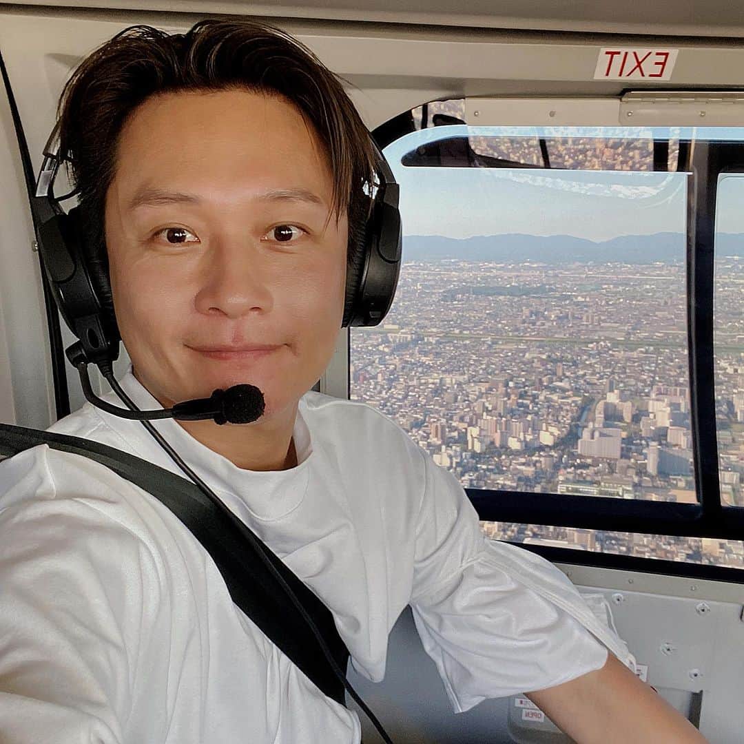 大吉洋平さんのインスタグラム写真 - (大吉洋平Instagram)「今日は久しぶりのヘリコプター中継3連続🚁機内は冷房がきいてて意外に快適なんですよ🍉🌴  #ヘリコプター」7月17日 18時04分 - yoheioyoshi0823