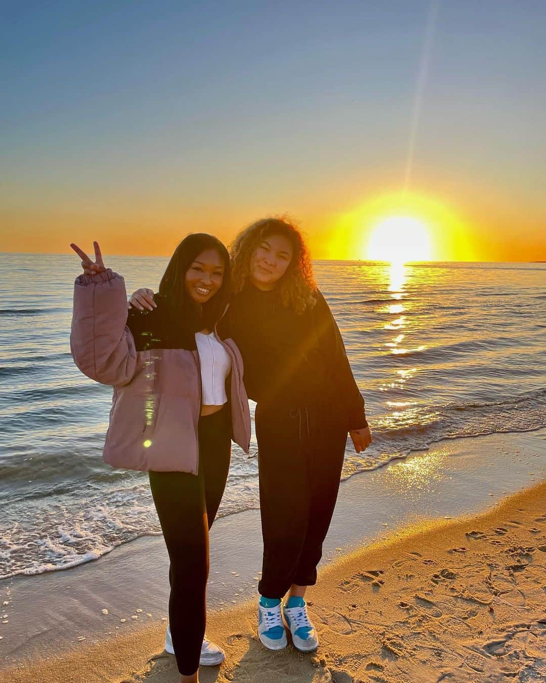 オコエ桃仁花のインスタグラム：「If you send me the location📍」