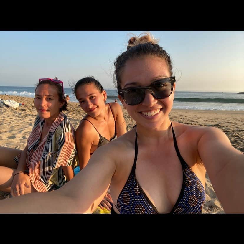 ダンドイ舞莉花さんのインスタグラム写真 - (ダンドイ舞莉花Instagram)「海の日🏝  最後に夏の海を感じたのって、いつだろう？  と思ったら、 もう数年たってた。  妹たちと一緒に過ごしたカリフォルニアでの海辺の時間は本当に癒しでした。  会いたいなぁ🫶🏻  #海の日 #marineday #california #orangecounty #sisters #姉妹 #family」7月17日 18時39分 - mdandoy18