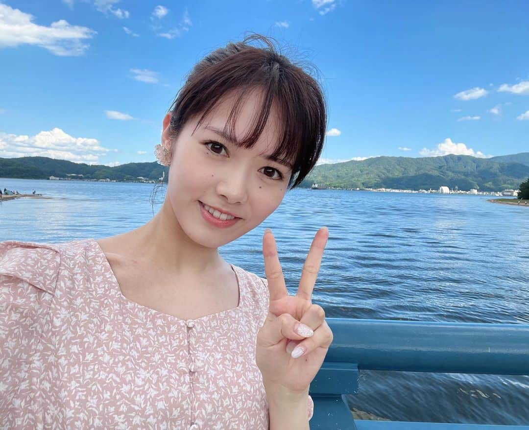 谷尻萌さんのインスタグラム写真 - (谷尻萌Instagram)「こんばんは⛱ どんな月曜日を過ごしてはりました？🎐 お仕事だった方お疲れ様です🍀  天橋立では海鮮丼を食べたで〜🤤 新鮮でとろけた❣️  海鮮と自然が大好きな私には たまらなかったわ〜😍 また行きたい‼︎  ほな素敵な夜を〜♪🏝  #京都 #天橋立 #海鮮丼 #海の京都 #天橋立グルメ #家族旅 #京都検定」7月17日 18時42分 - tanijiri_moe