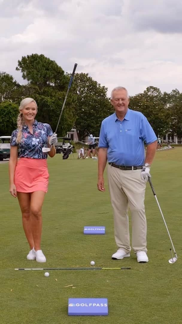 ブレア・オニールのインスタグラム：「Did you know a smile can help you hit it straighter? 😀 @blaironealgolf and @martinhallgolf show you how to square up your clubs before making contact for improved accuracy! 🏌️‍♀️   Watch new episodes of “School of Golf” every Monday on GolfPass! (Link in bio)」